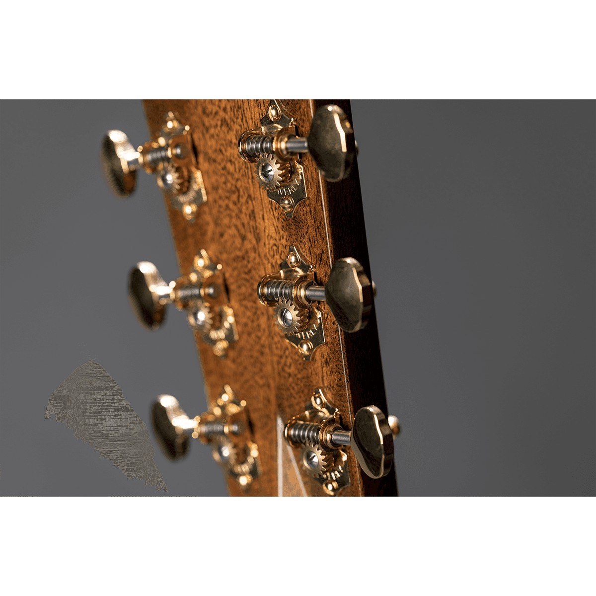 MARTIN OM 28E Modern Deluxe MARTIN OM 28E Modern Deluxe