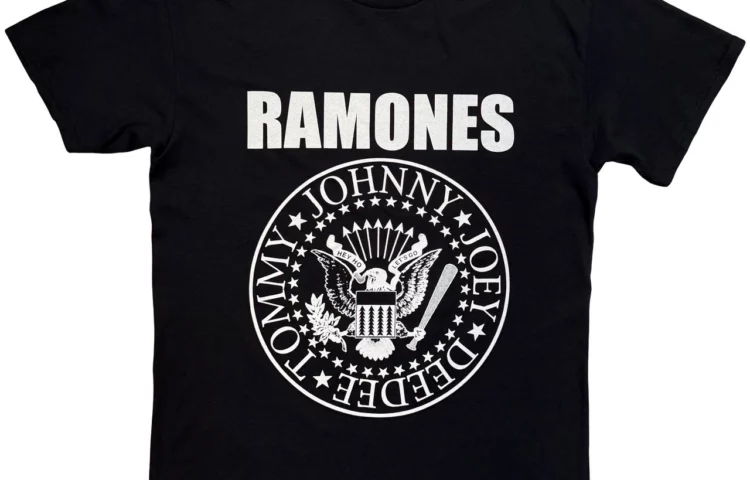 T-shirt RAMONES Hey Ho
