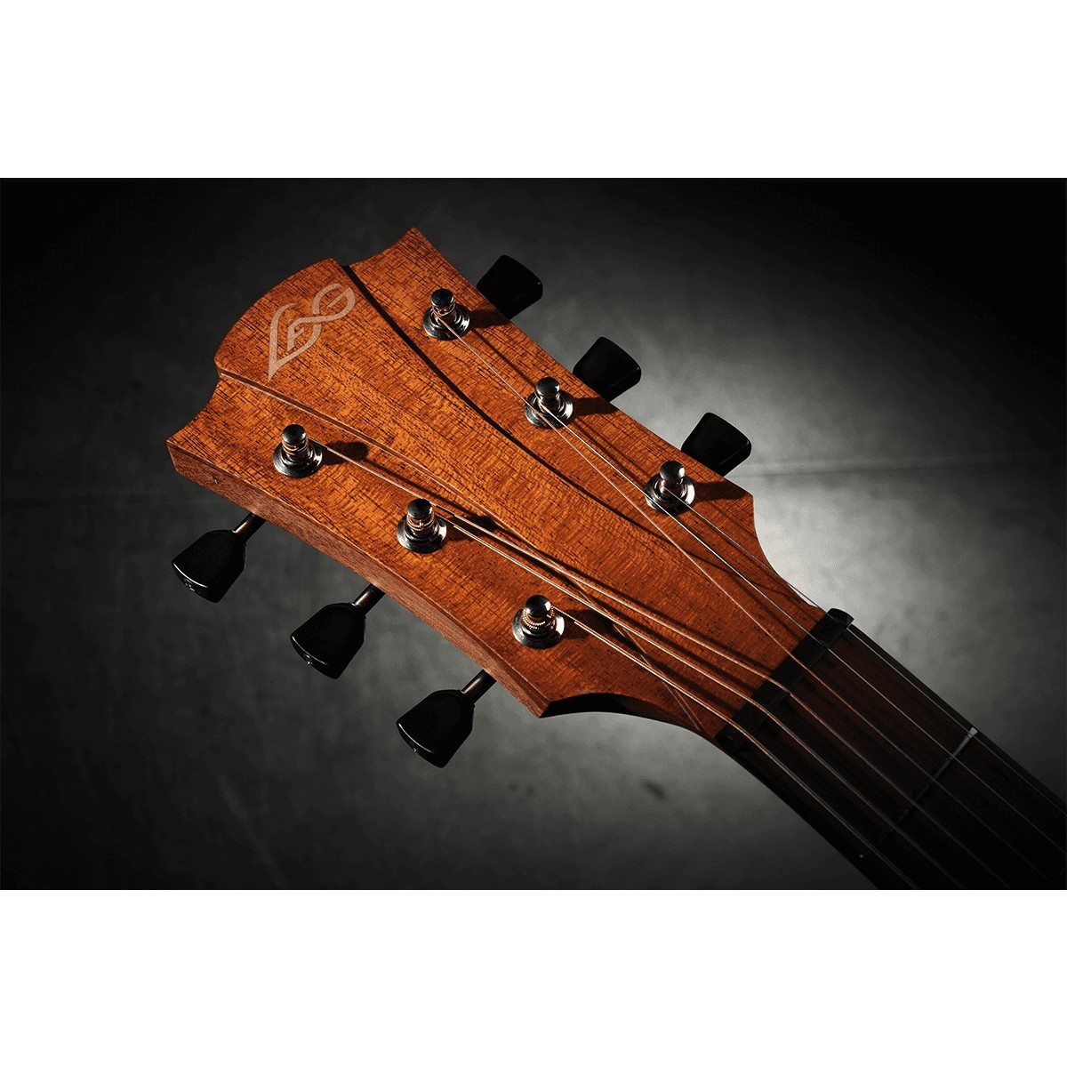LAG Tramontane 70 Dreadnought Natural LAG Tramontane 70 Dreadnought Natural