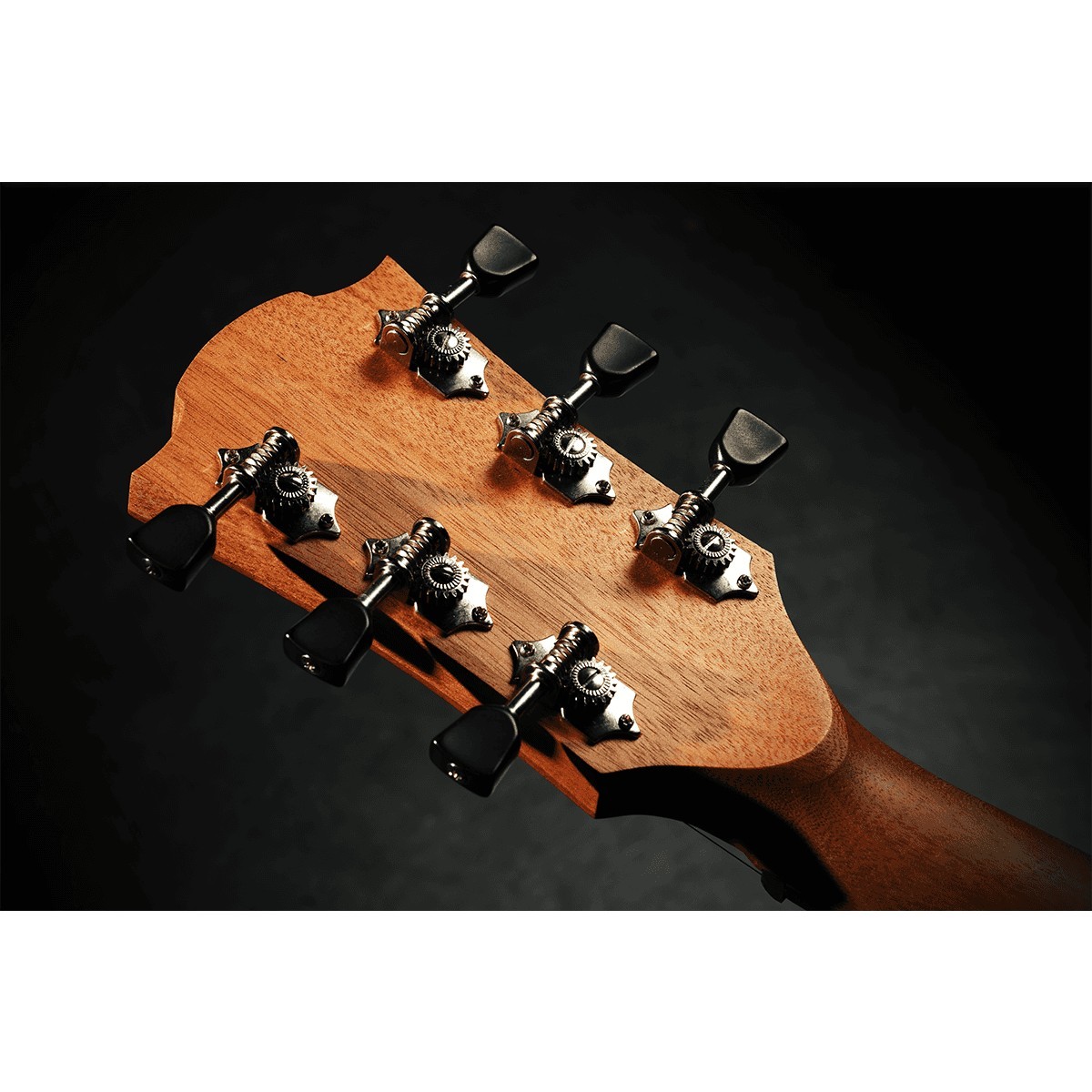 LAG Tramontane 70 Dreadnought Natural LAG Tramontane 70 Dreadnought Natural