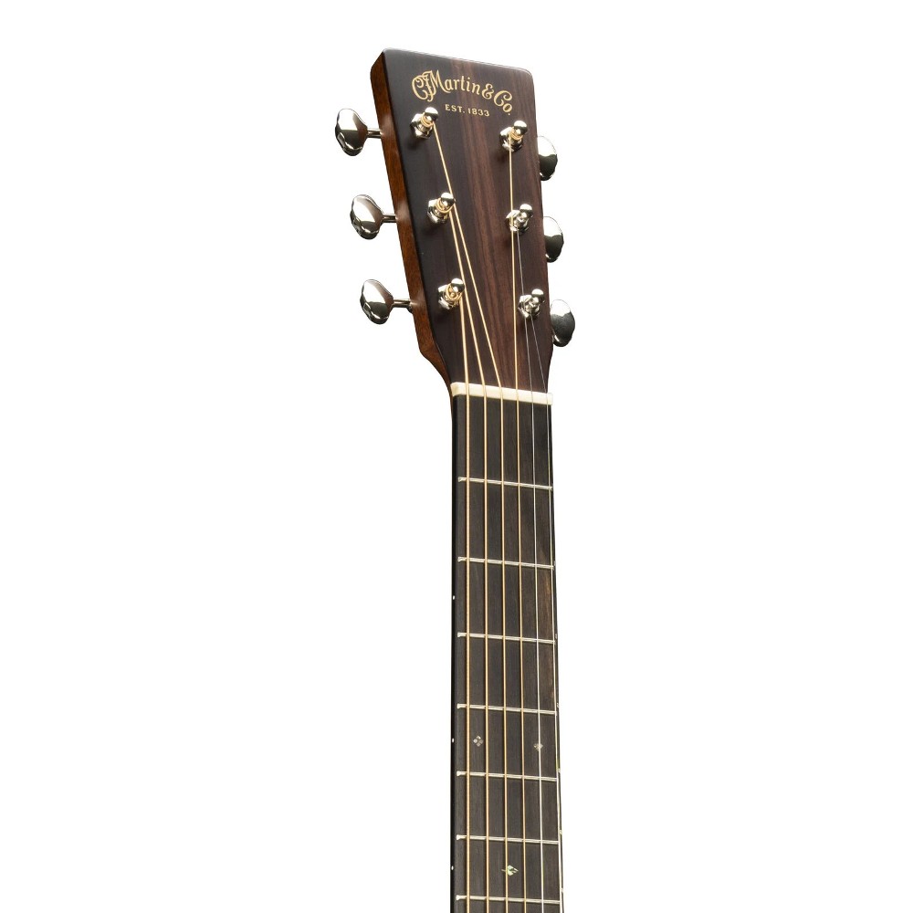 MARTIN D 17 hs