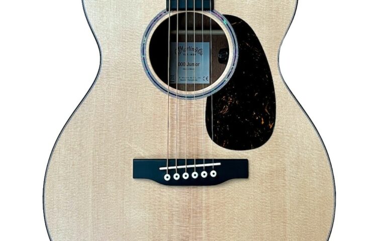 MARTIN 000C Jr E