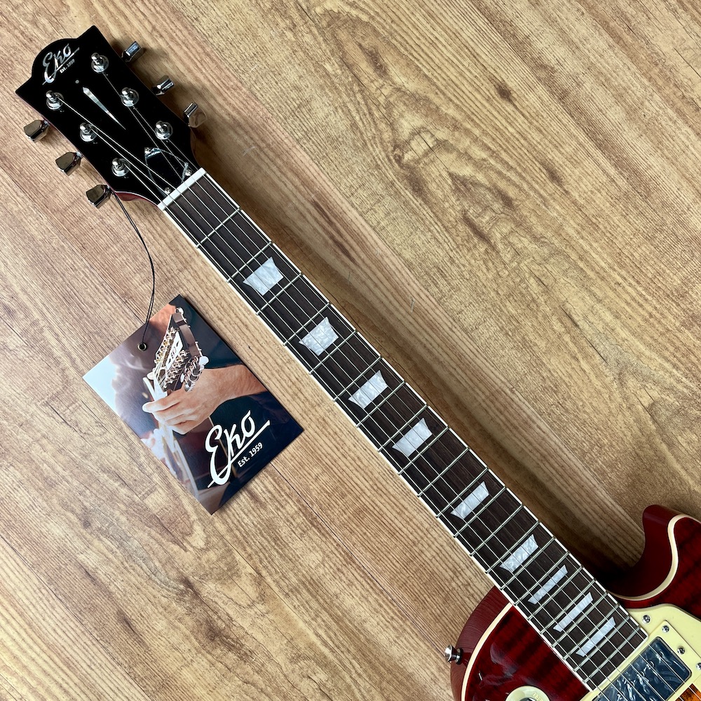 EKO LS-300 Cherry Sunburst - IMG_1421 EKO LS-300 Cherry Sunburst