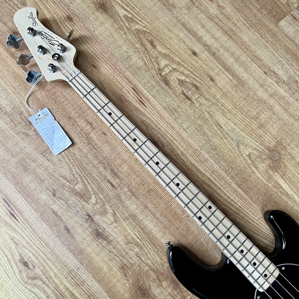 MUSIC MAN STERLING StingRay Ray4 Black - IMG_2064 MUSIC MAN STERLING StingRay Ray4 Black