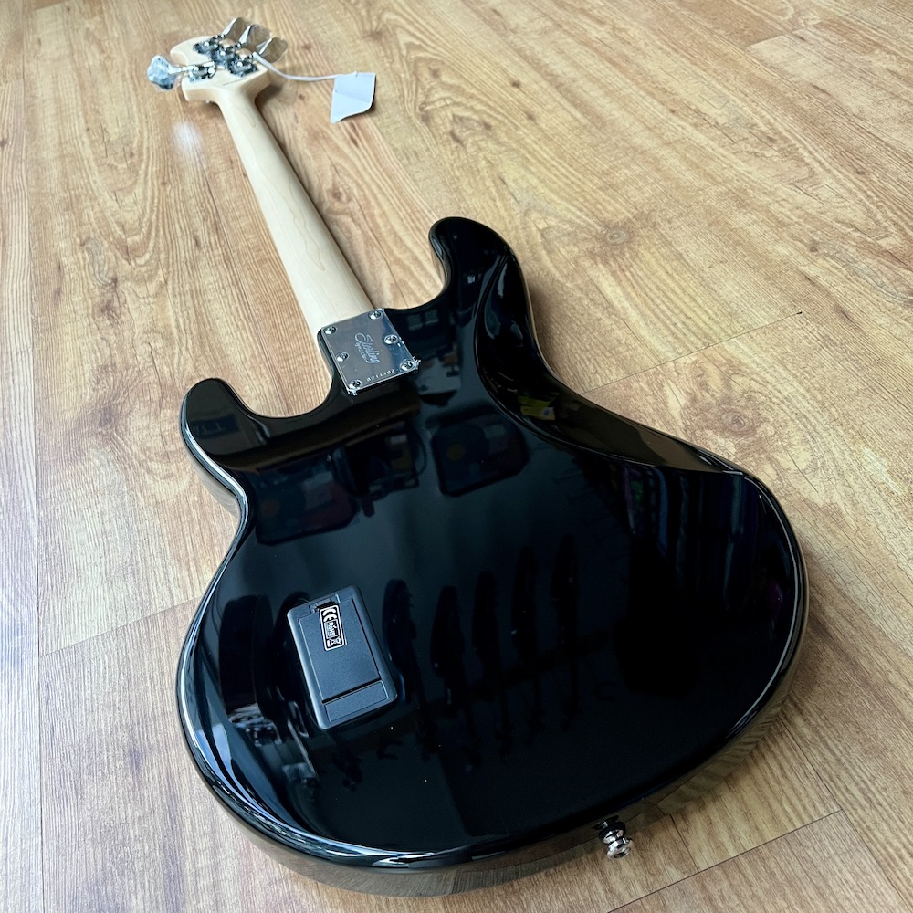 MUSIC MAN STERLING StingRay Ray4 Black - IMG_2069 MUSIC MAN STERLING StingRay Ray4 Black