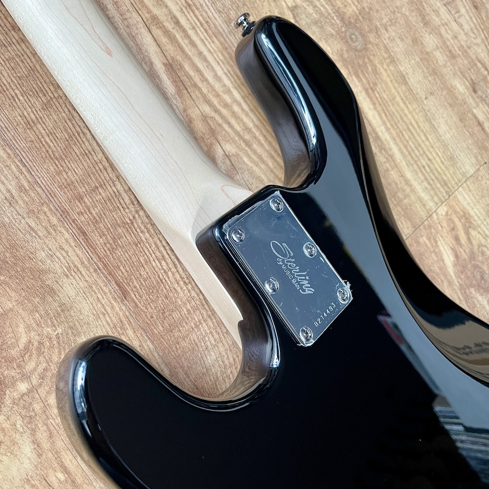 MUSIC MAN STERLING StingRay Ray4 Black - IMG_2070 MUSIC MAN STERLING StingRay Ray4 Black