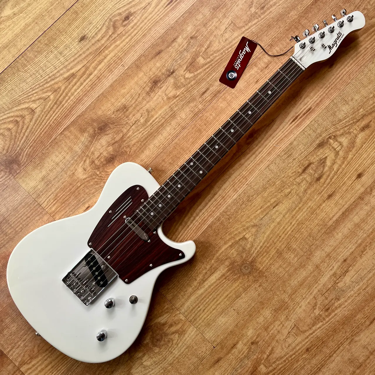 MAGNETO UT-Wave Classic UT-2300 Metallic Pearl White - IMG_2517 MAGNETO UT-Wave Classic UT-2300 Metallic Pearl White