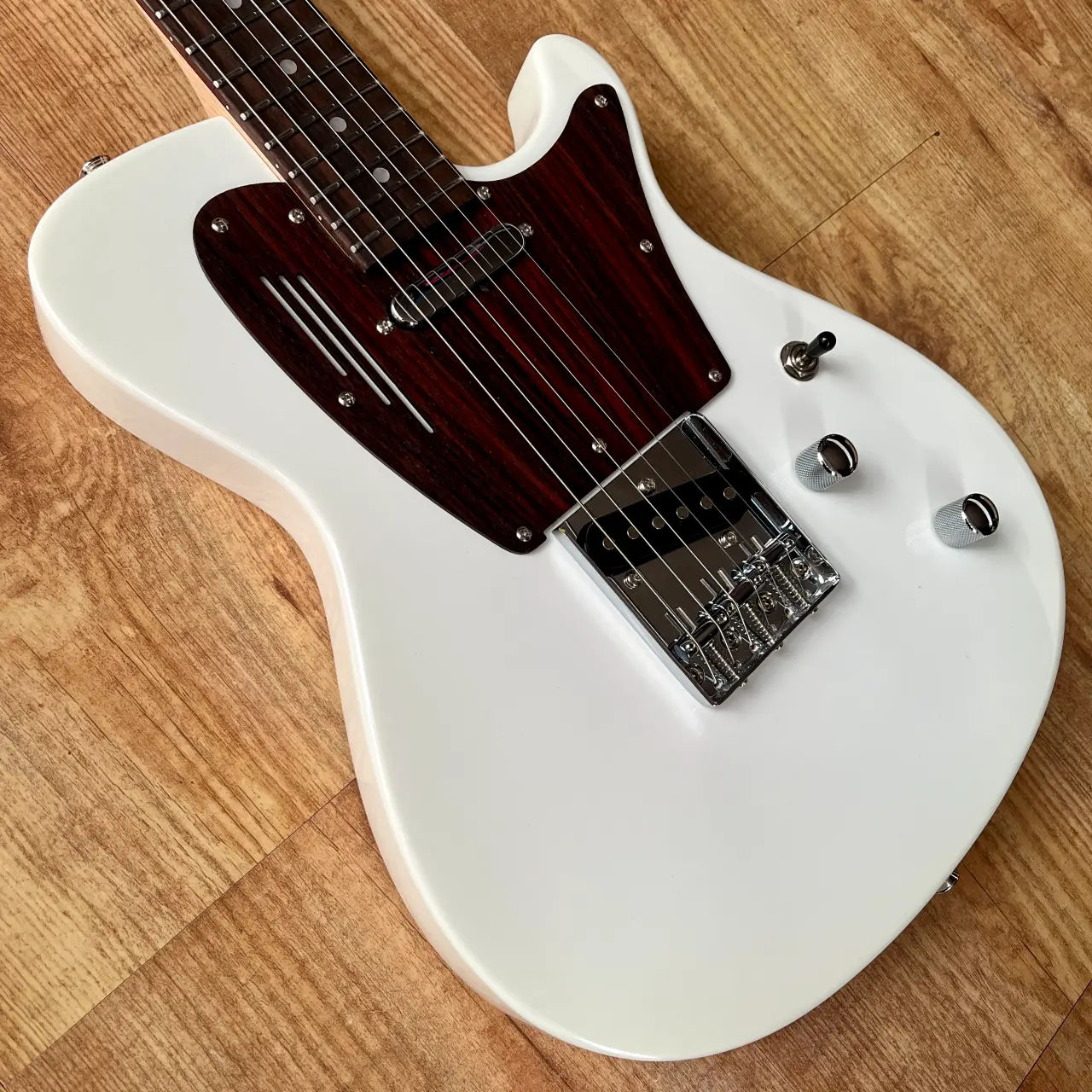 MAGNETO UT-Wave Classic UT-2300 Metallic Pearl White - IMG_2520 MAGNETO UT-Wave Classic UT-2300 Metallic Pearl White