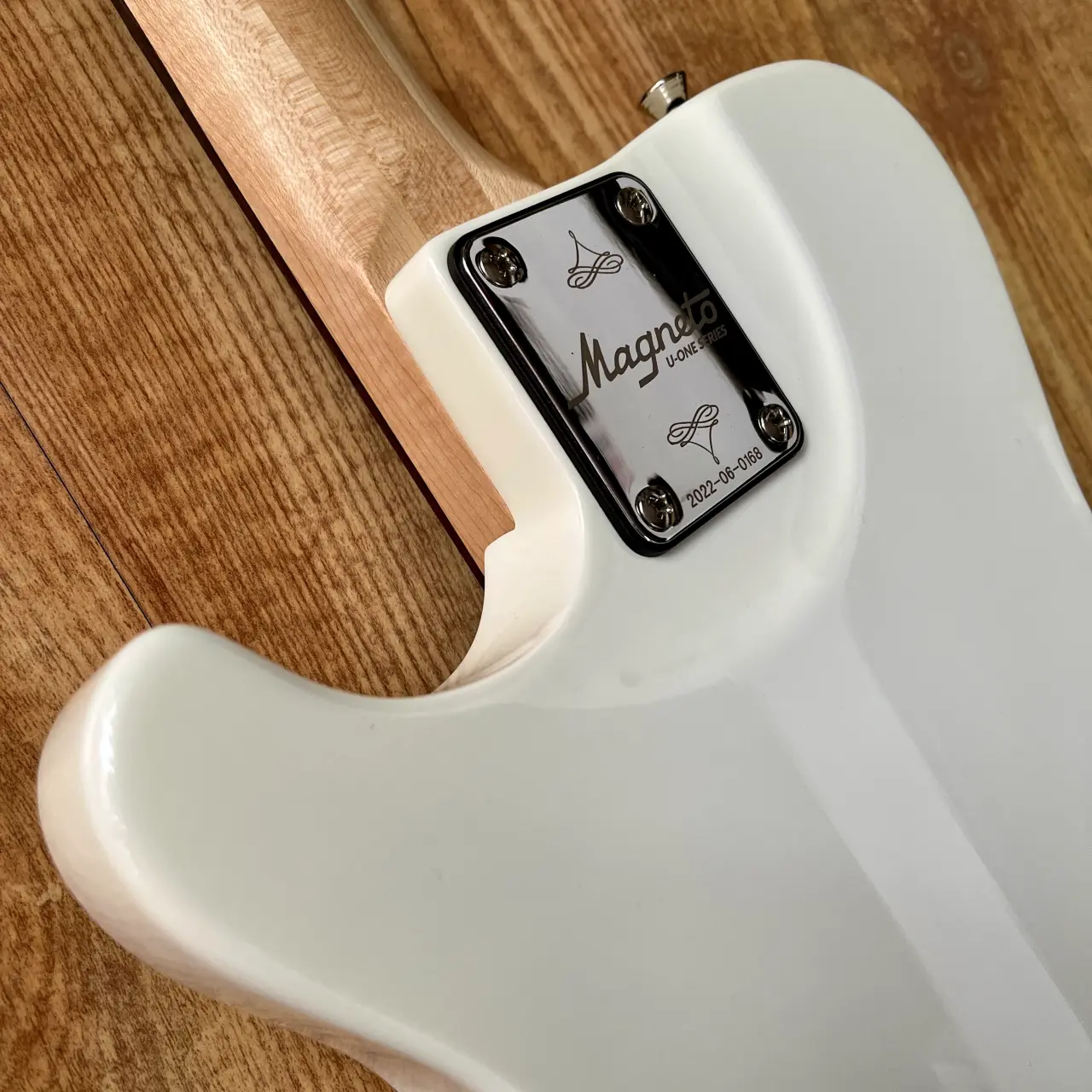 MAGNETO UT-Wave Classic UT-2300 Metallic Pearl White - IMG_2528 MAGNETO UT-Wave Classic UT-2300 Metallic Pearl White