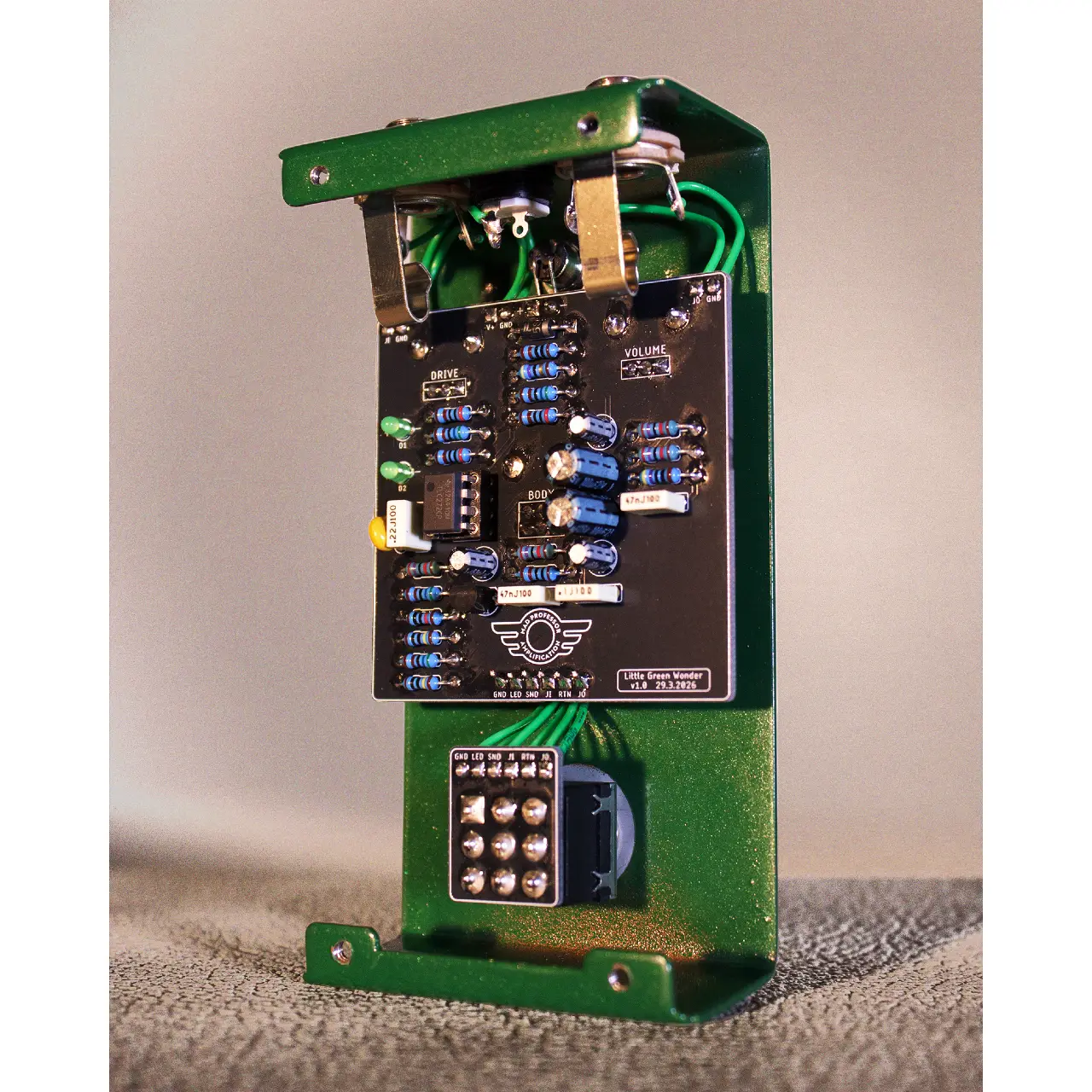 MAD PROFESSOR AMPLIFICATION Little Green Wonder Hand Wired guts MAD PROFESSOR AMPLIFICATION Little Green Wonder Hand Wired