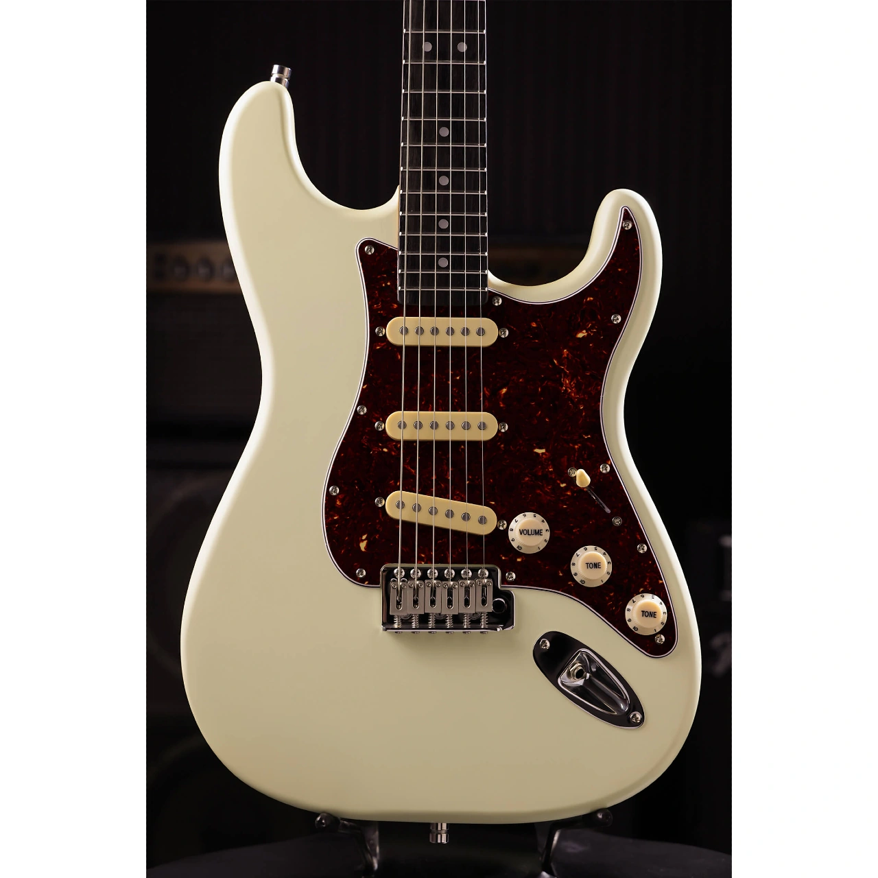 PATINA PS-3 Olympic White lifestyle PATINA PS-3 Olympic White