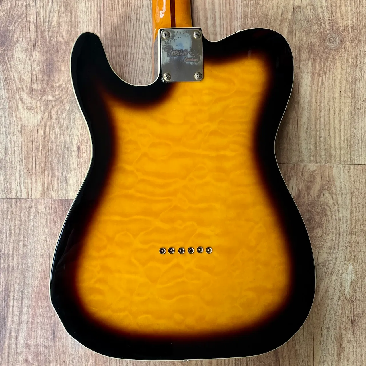 TEXAS CUSTOMS T-Style Semi-Hollow Sunburst - IMG_3644 TEXAS CUSTOMS T-Style Semi-Hollow Sunburst