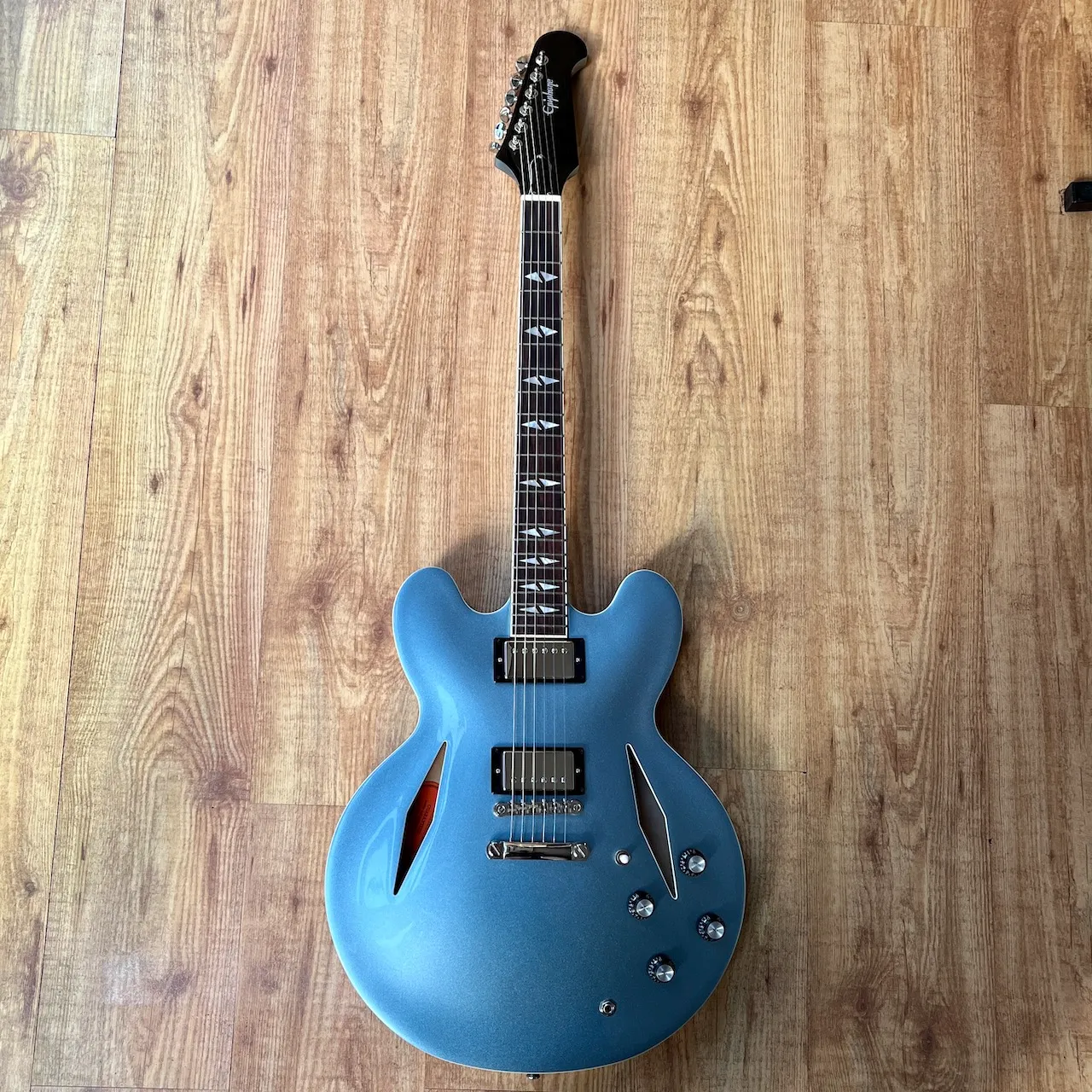 EPIPHONE Dave Grohl DG-335 Pelham Blue - IMG_4043 EPIPHONE Dave Grohl DG-335 Pelham Blue