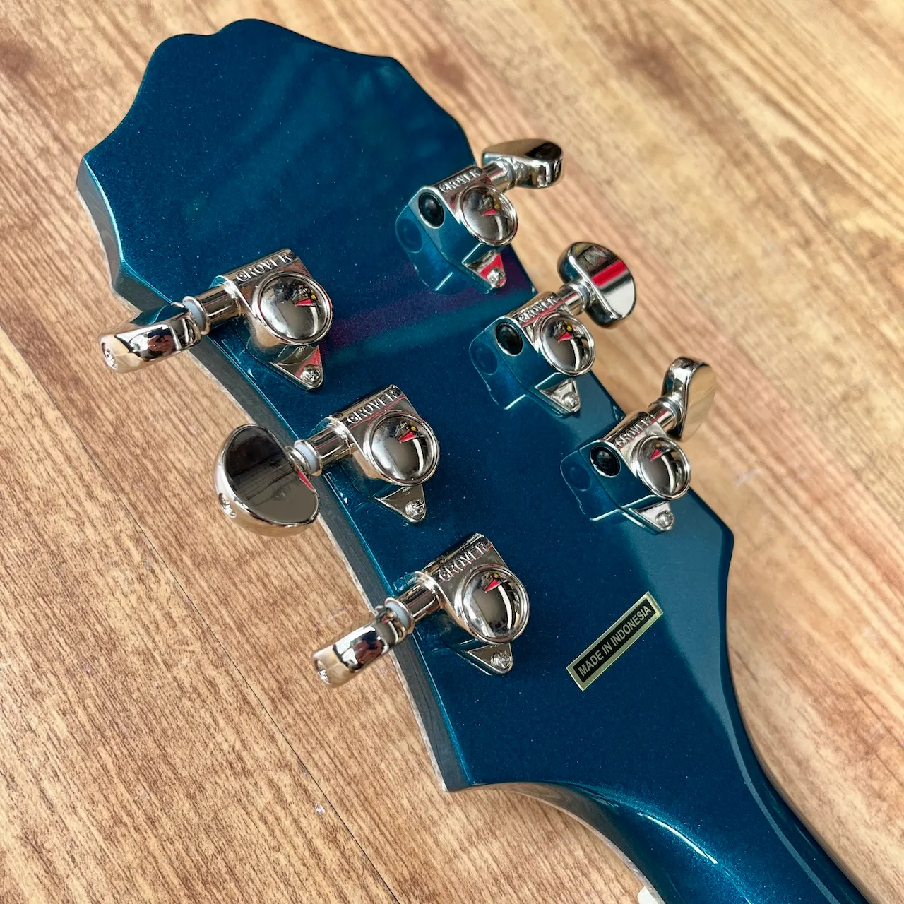 EPIPHONE Emperor Swingster Delta Blue Metallic - IMG_3875 EPIPHONE Emperor Swingster Delta Blue Metallic