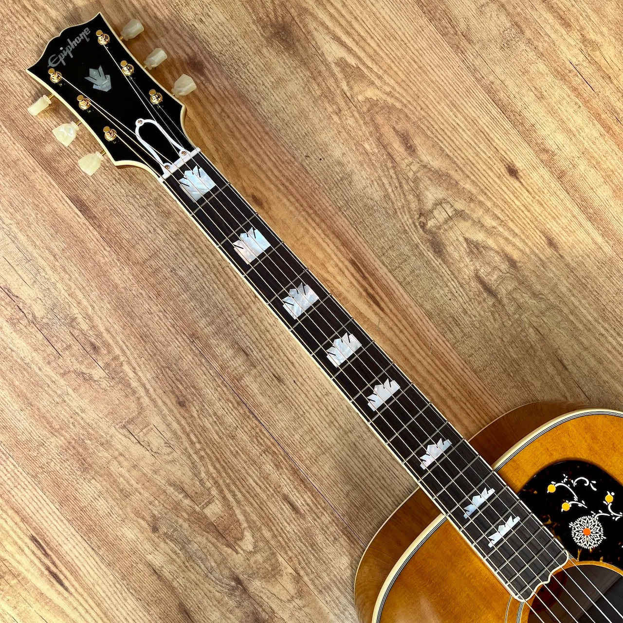 EPIPHONE IGC 1957 SJ-200 Reissue Antique Natural - IMG_3730 EPIPHONE IGC 1957 SJ-200 Reissue Antique Natural