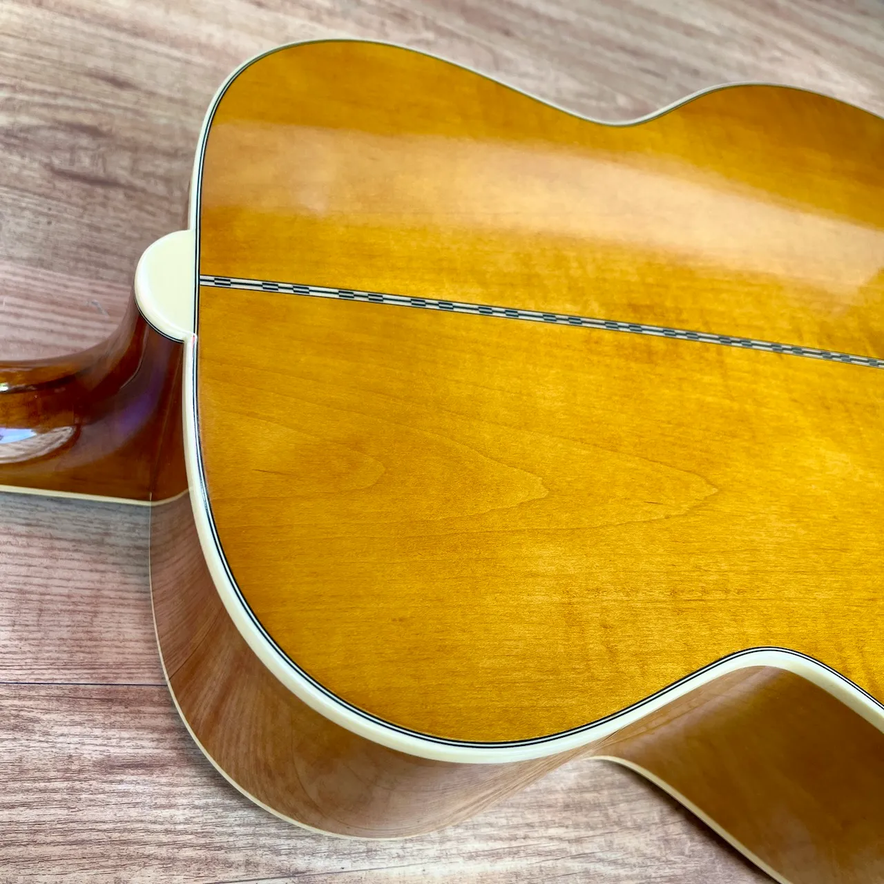 EPIPHONE IGC 1957 SJ-200 Reissue Antique Natural - IMG_3736 EPIPHONE IGC 1957 SJ-200 Reissue Antique Natural