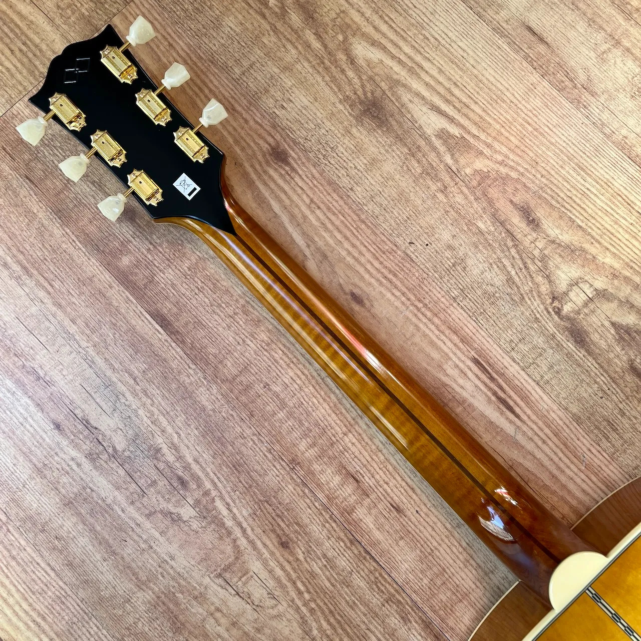 EPIPHONE IGC 1957 SJ-200 Reissue Antique Natural - IMG_3737 EPIPHONE IGC 1957 SJ-200 Reissue Antique Natural