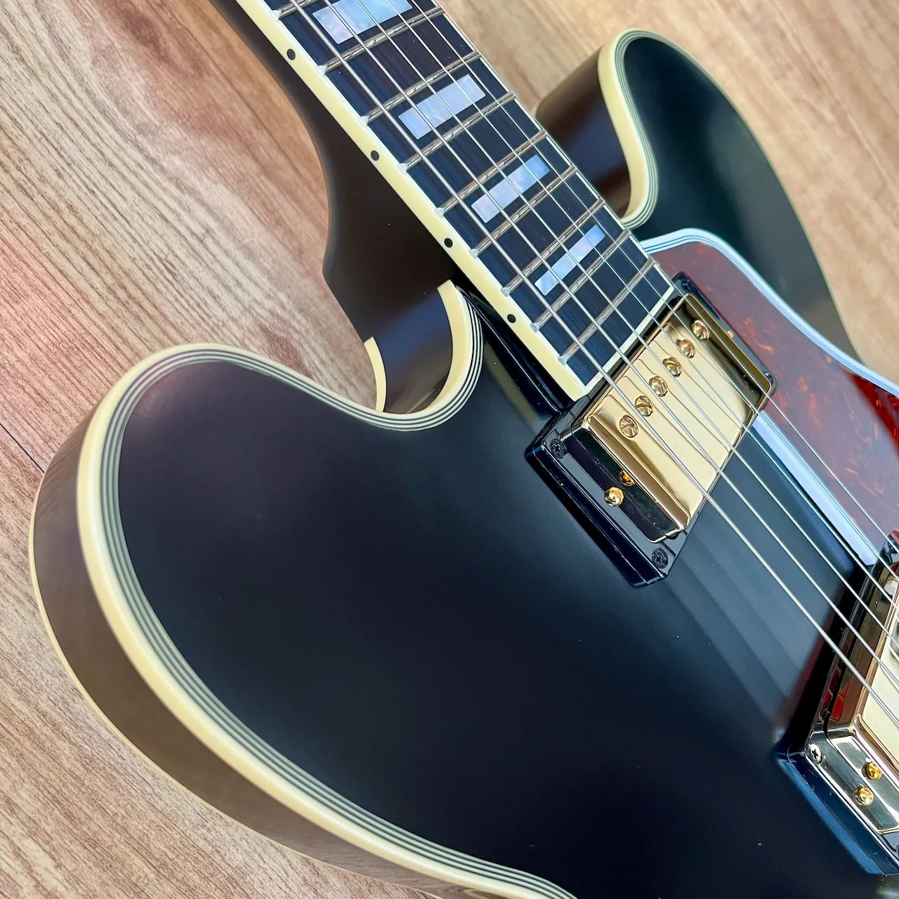 EPIPHONE IGC 1959 ES-355 Ebony - IMG_3883 EPIPHONE IGC 1959 ES-355 Ebony