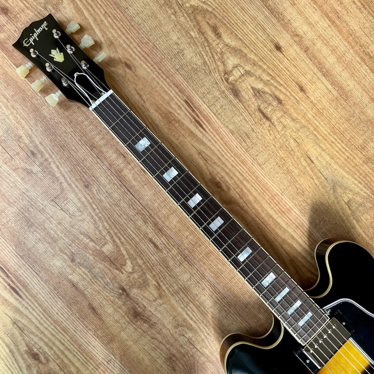 EPIPHONE IGC 1962 ES-335 Reissue Vintage Burst - IMG_3708 EPIPHONE IGC 1962 ES-335 Reissue Vintage Burst