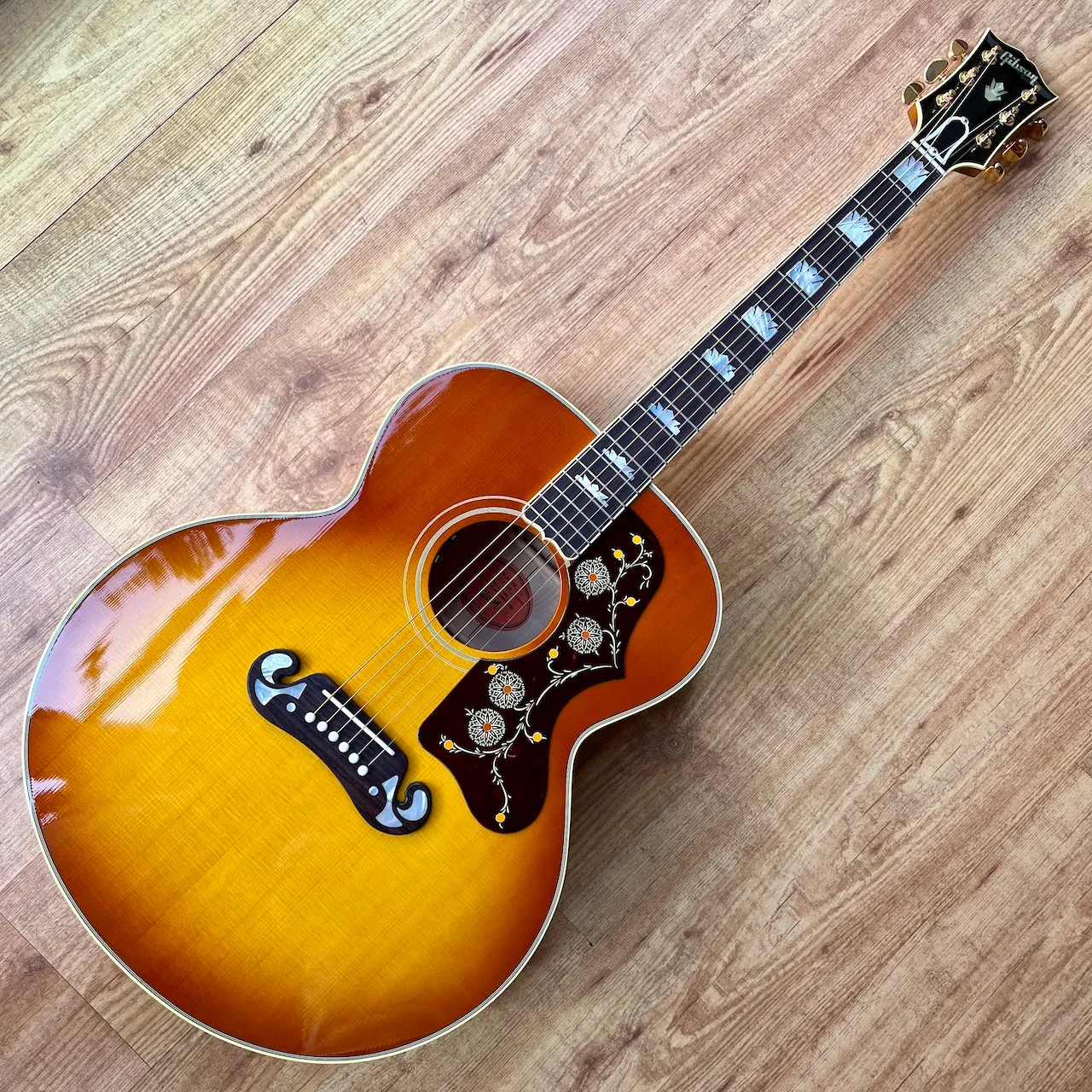 GIBSON SJ-200 60s Original Heritage Cherry Sunburst - IMG_4114 GIBSON SJ-200 60s Original Heritage Cherry Sunburst
