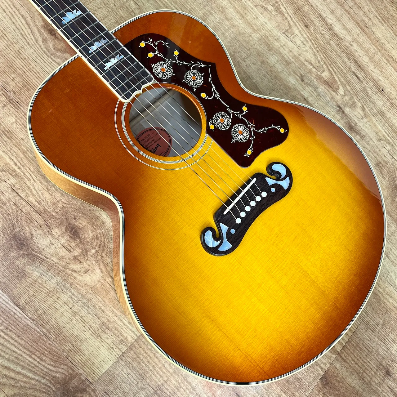 GIBSON SJ-200 60s Original Heritage Cherry Sunburst - IMG_4117 GIBSON SJ-200 60s Original Heritage Cherry Sunburst