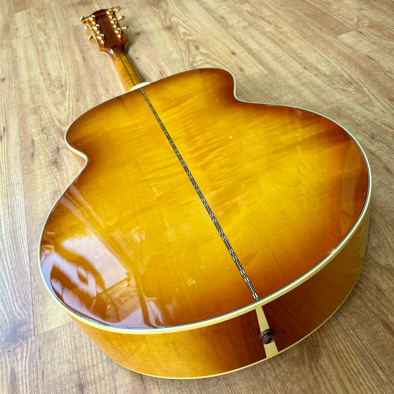 GIBSON SJ-200 60s Original Heritage Cherry Sunburst - IMG_4127 GIBSON SJ-200 60s Original Heritage Cherry Sunburst