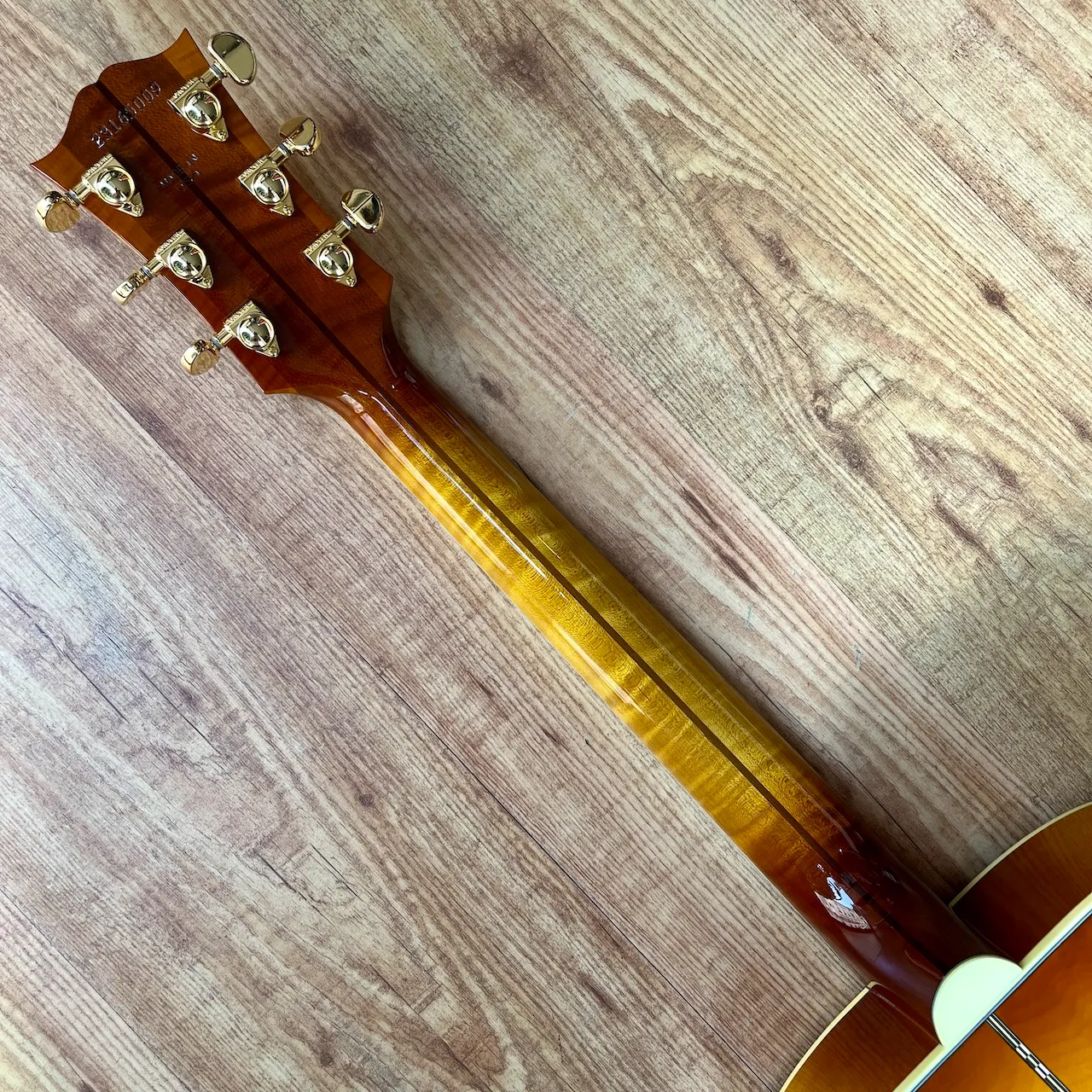 GIBSON SJ-200 60s Original Heritage Cherry Sunburst - IMG_4132 GIBSON SJ-200 60s Original Heritage Cherry Sunburst