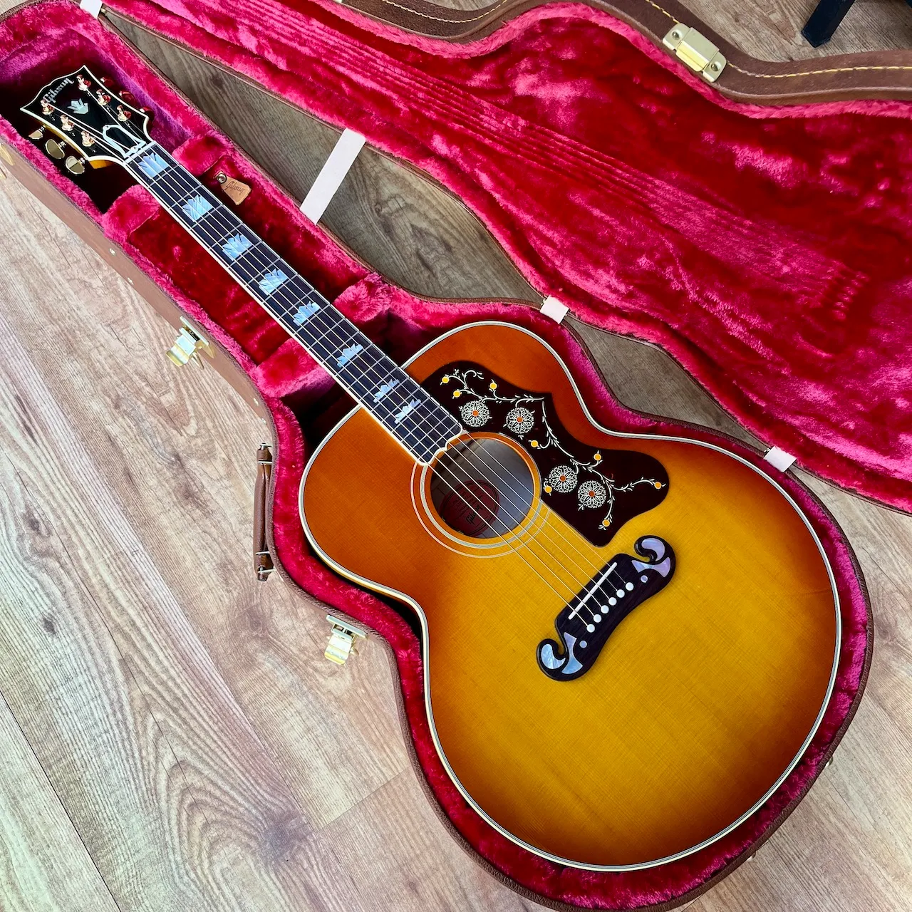 GIBSON SJ-200 60s Original Heritage Cherry Sunburst - IMG_4134 GIBSON SJ-200 60s Original Heritage Cherry Sunburst